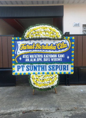 Papan Bunga Duka di Lunyuk